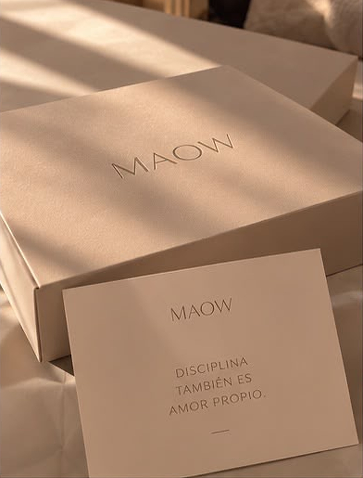 MAOW box and note